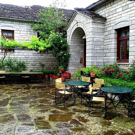 Hotel Papigo Ae Екстериор снимка